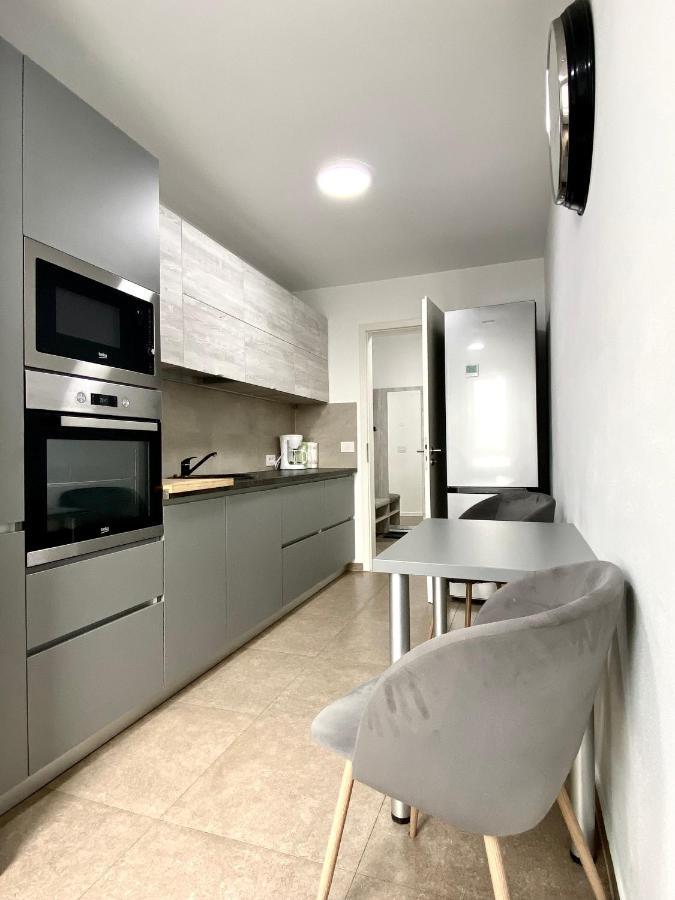 Astoria Apartment - Pet Friendly Braszów Zewnętrze zdjęcie
