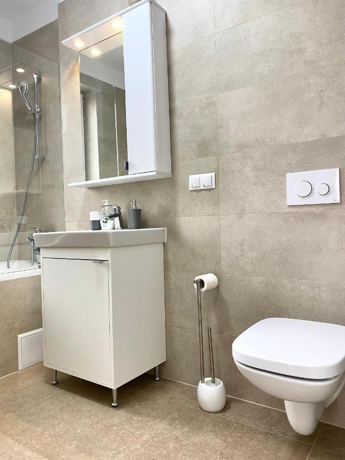 Astoria Apartment - Pet Friendly Braszów Zewnętrze zdjęcie