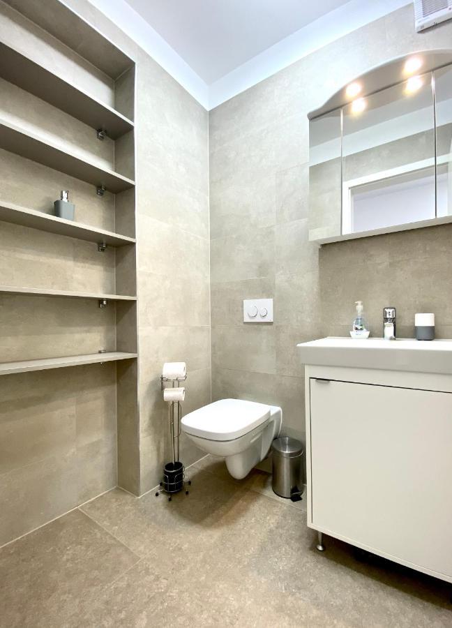 Astoria Apartment - Pet Friendly Braszów Zewnętrze zdjęcie